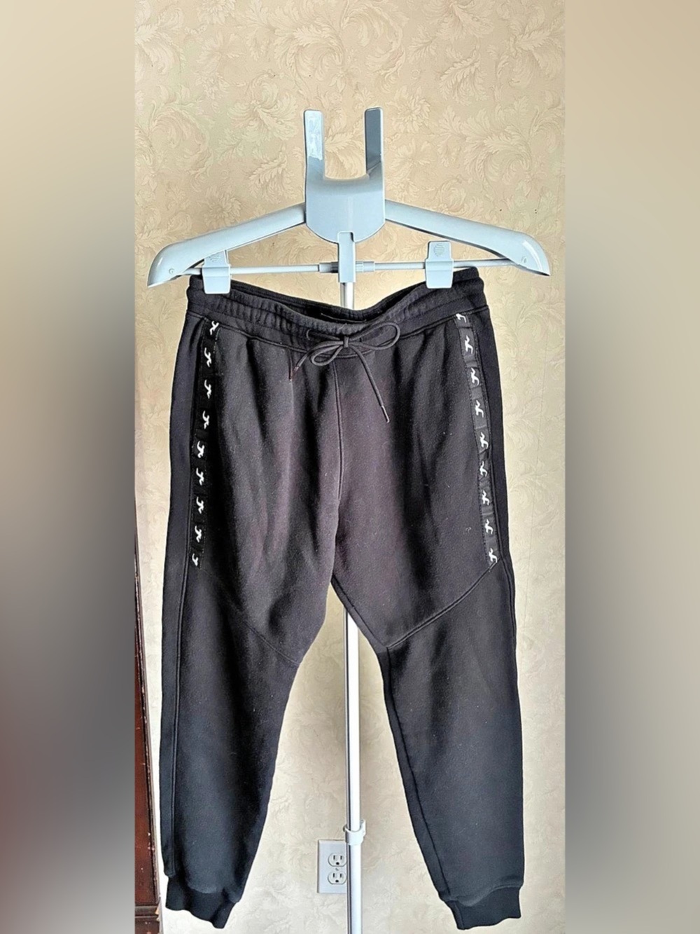 Hollister Fleece Logo Tape Joggers Black XS